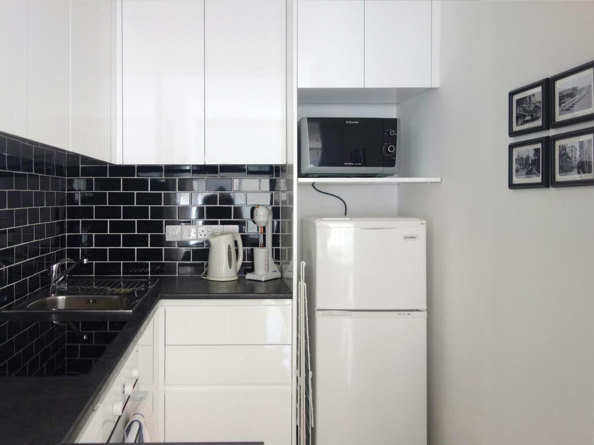 City Pearl - Modern 2 Bed Sea View Apt In City Centre Limassol Exterior photo
