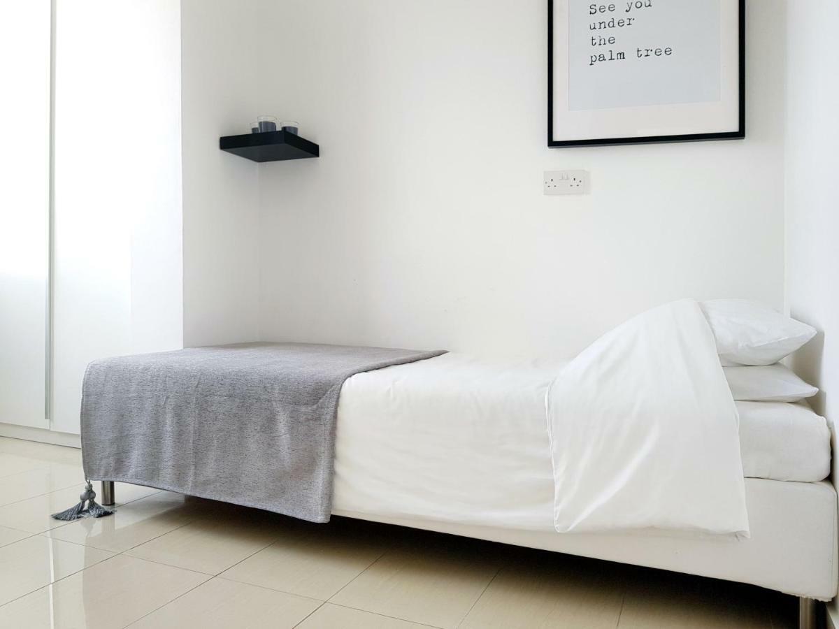 City Pearl - Modern 2 Bed Sea View Apt In City Centre Limassol Exterior photo
