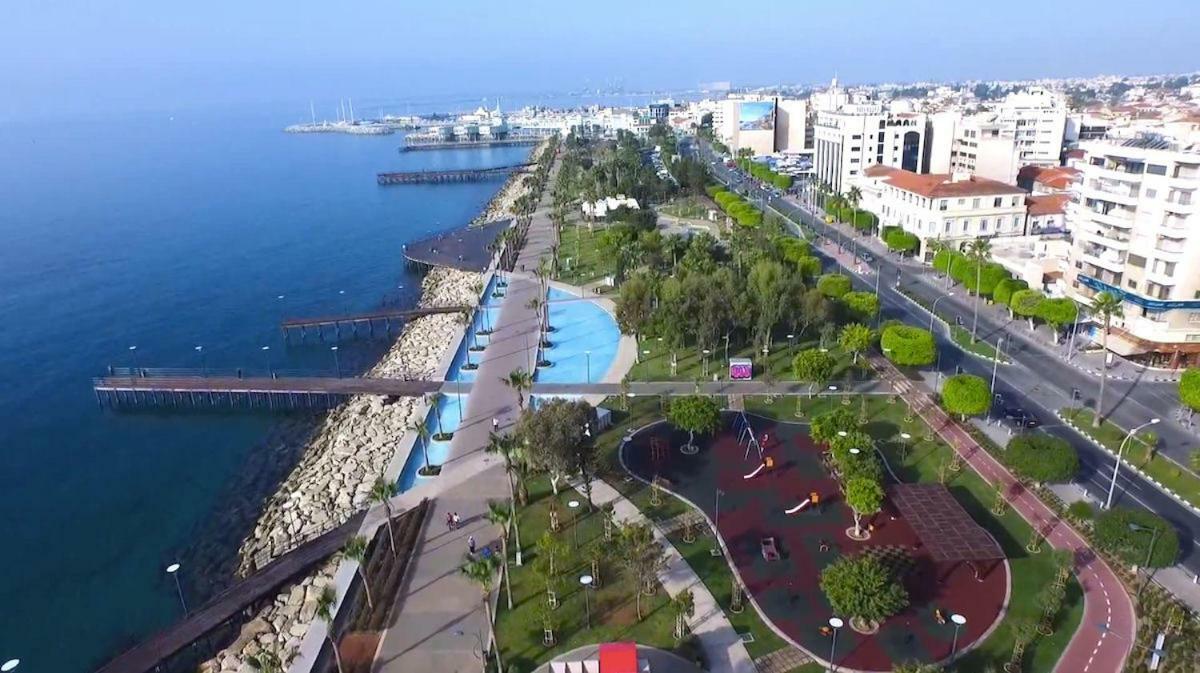 City Pearl - Modern 2 Bed Sea View Apt In City Centre Limassol Exterior photo